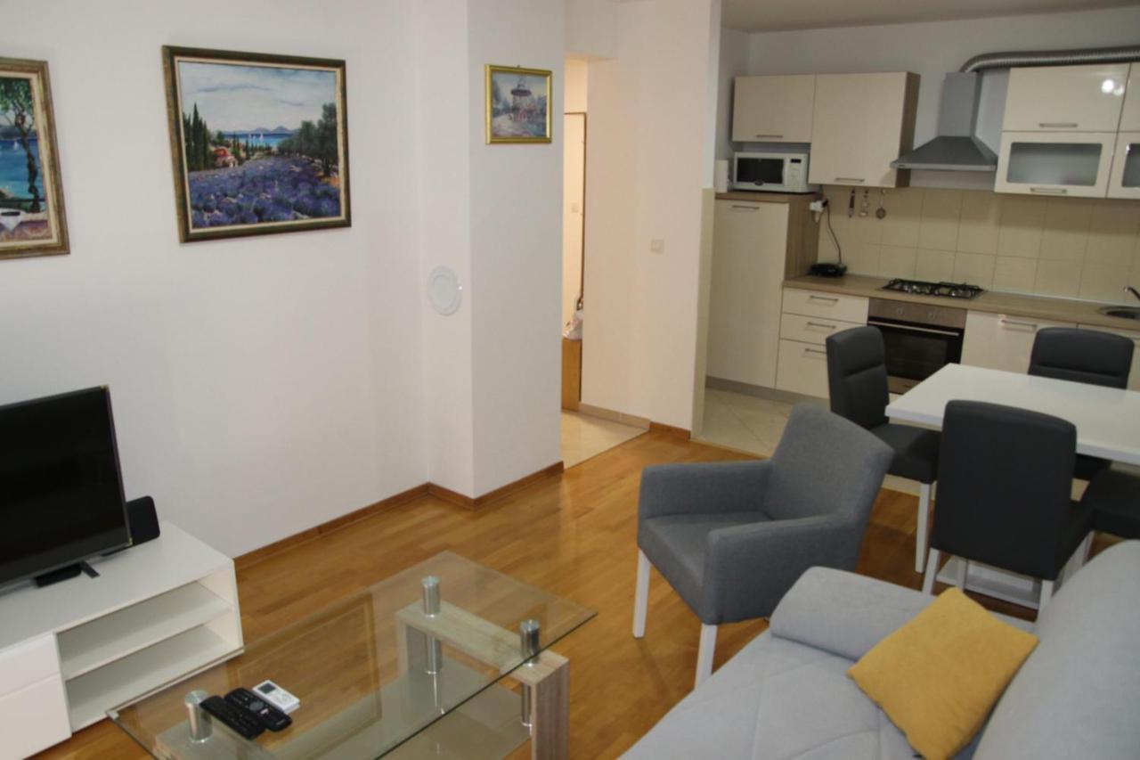 Apartment Pearl-Free Parking Makarska Exterior photo
