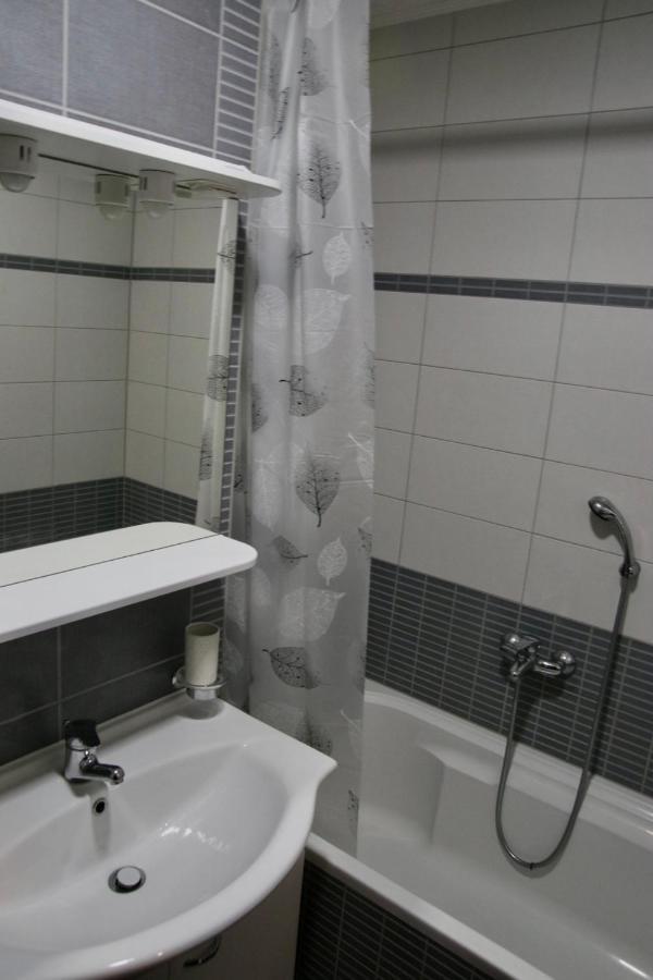 Apartment Pearl-Free Parking Makarska Exterior photo